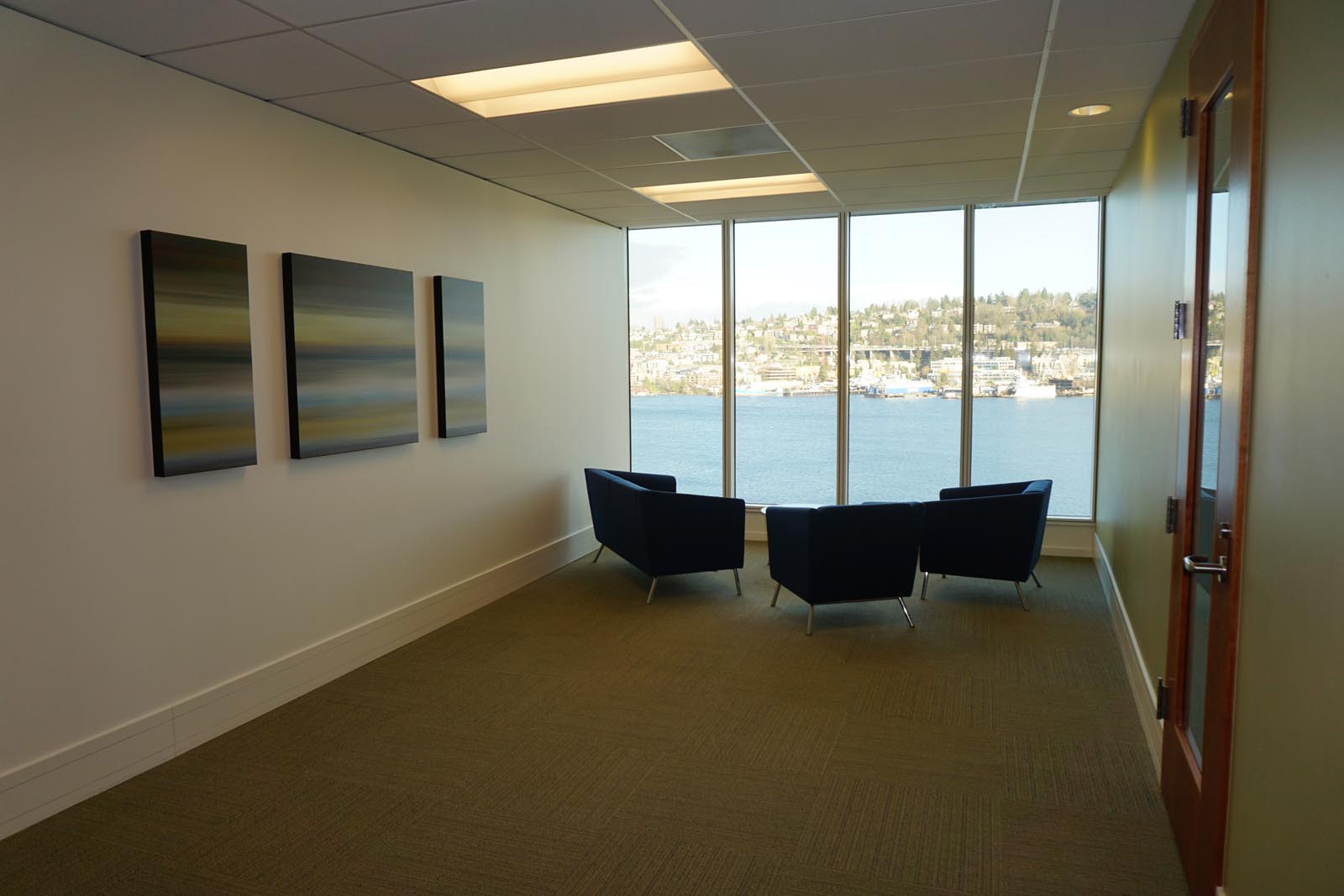 Lake Union Bldg Lobby and waterfront view