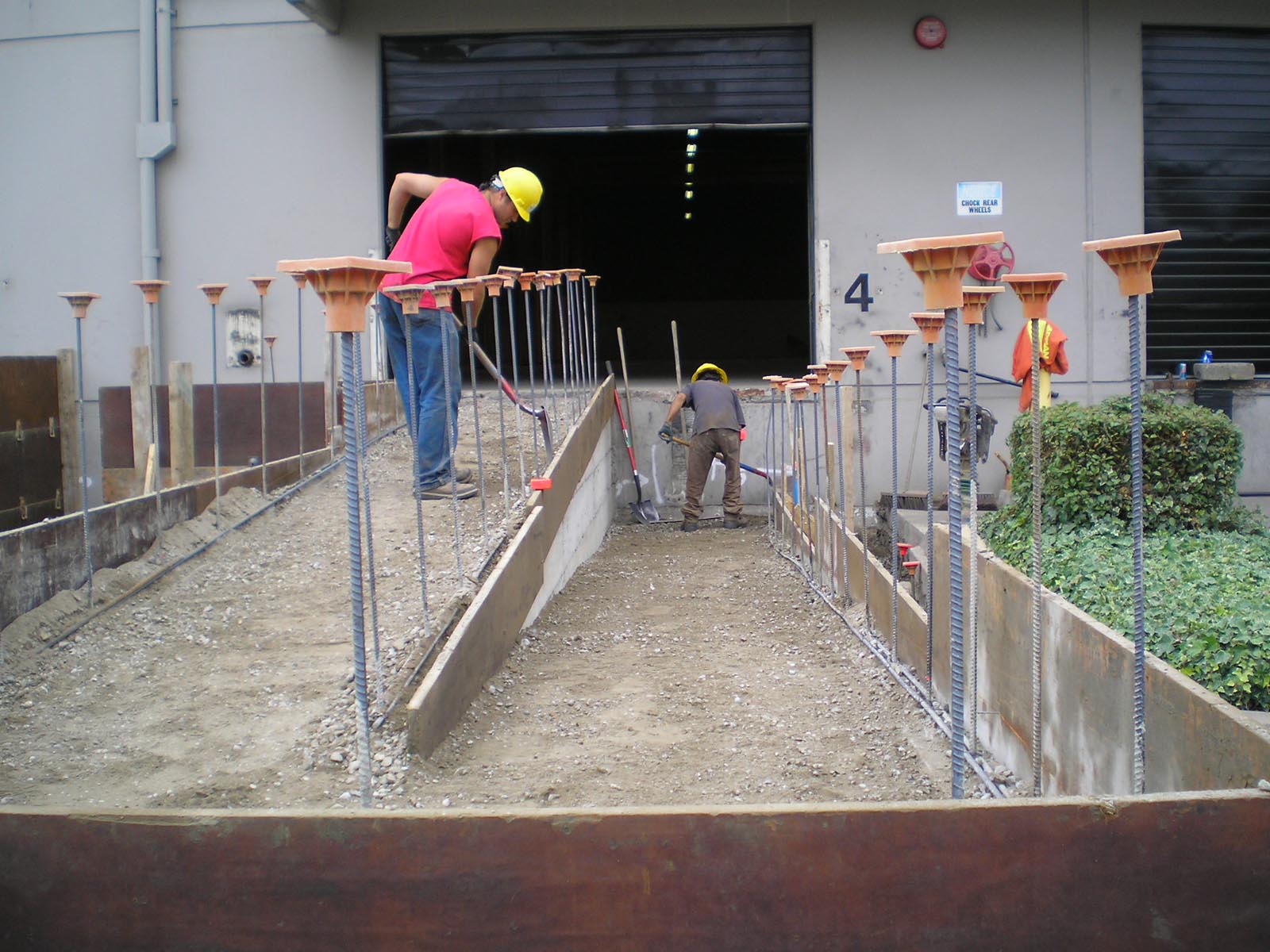 metropolitan contracting team finishing entry ramp